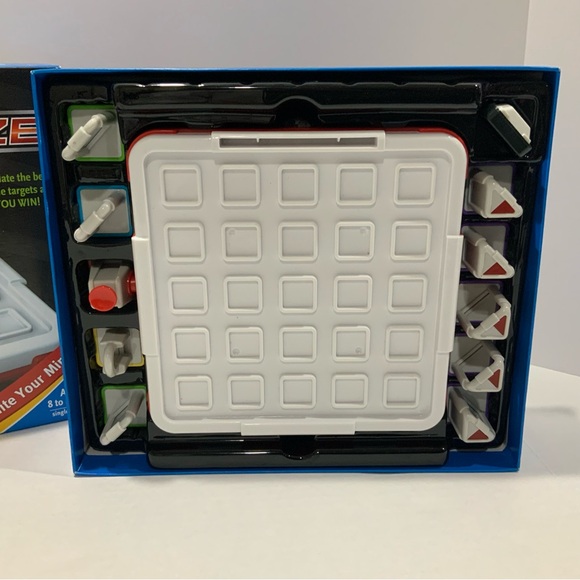 ThinkFun Laser Maze Beam-Bending Logic Game 2012 (NEW) - Picture 7 of 7